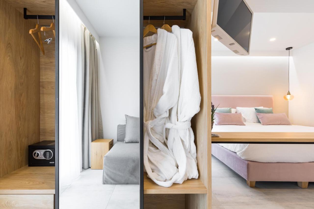 V Luxury Suites Kanálion エクステリア 写真